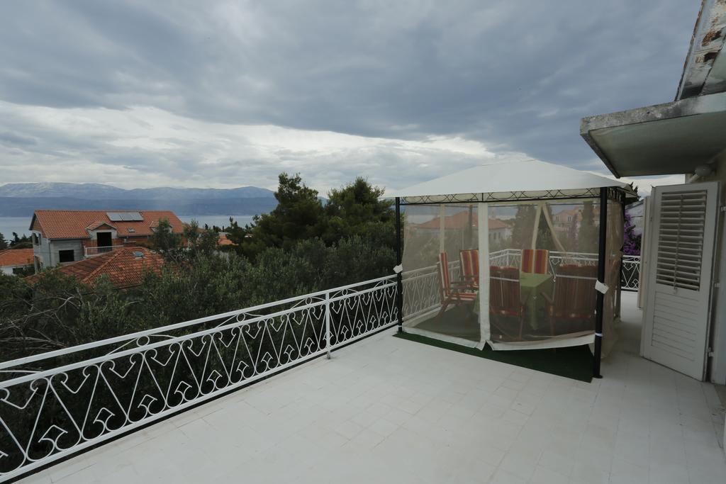 Apartment Magnolia Supetar Oda fotoğraf