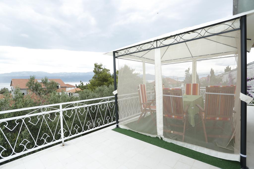 Apartment Magnolia Supetar Oda fotoğraf